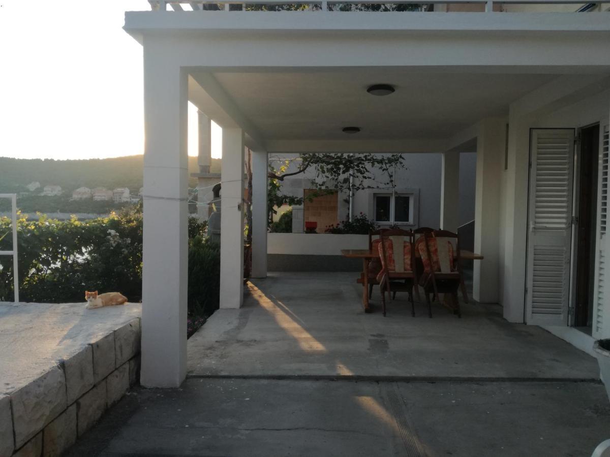Apartman Laus Zavalatica Exterior photo