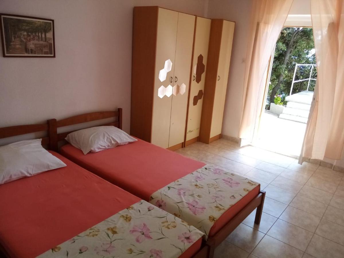 Apartman Laus Zavalatica Exterior photo